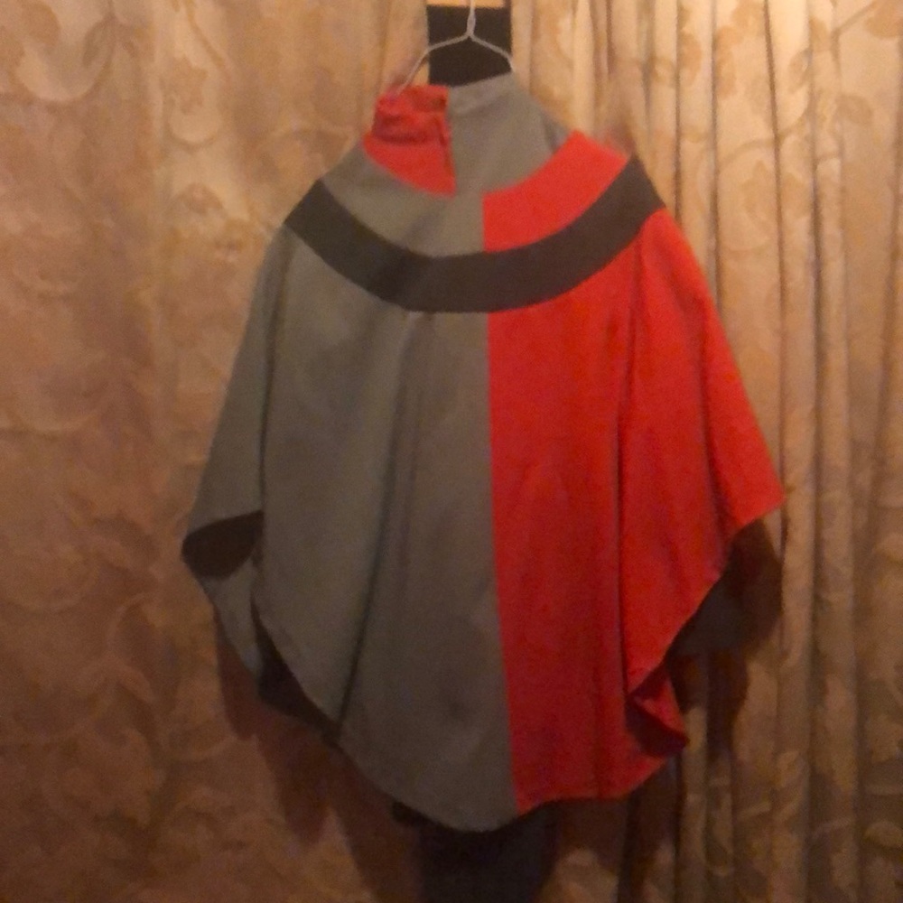 Vintage 60’s 3 piece “Star Trek” look Accent West